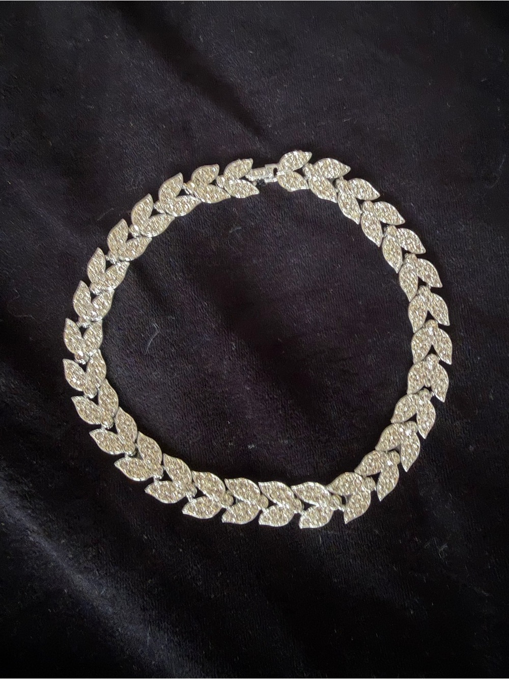 Crystal Pavé Leaf Link Necklace - Silver